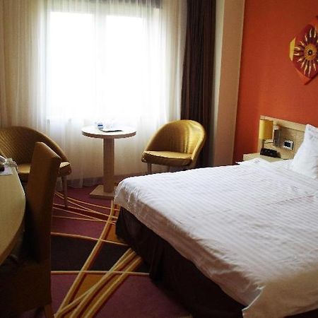 Mari Vila Hotel Bükreş Oda fotoğraf
