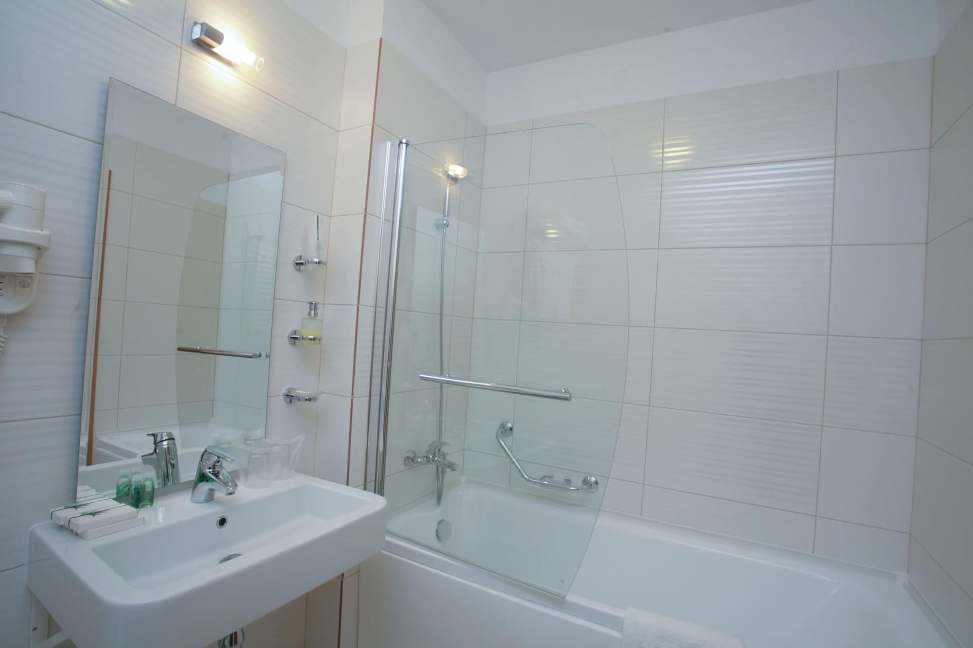 Mari Vila Hotel Bükreş Dış mekan fotoğraf
